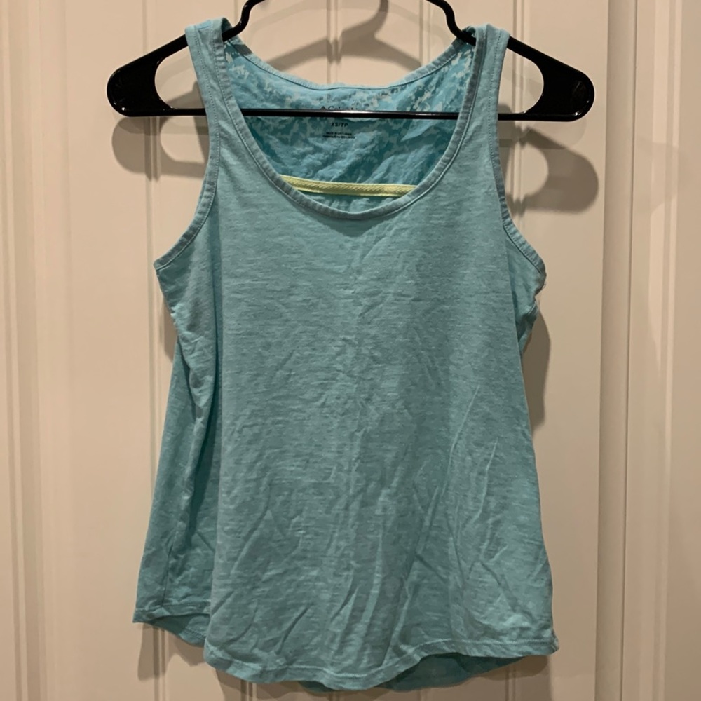 XS Columbia tank